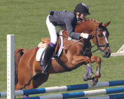 Anniek Boltjes (PSV Phoenix) war auf Ranfg 42 mit Akino beste MV-Vertreterin beim Deutschlandpreis der Ponyreiter in Olfen-Vinnum. Foto: Wego